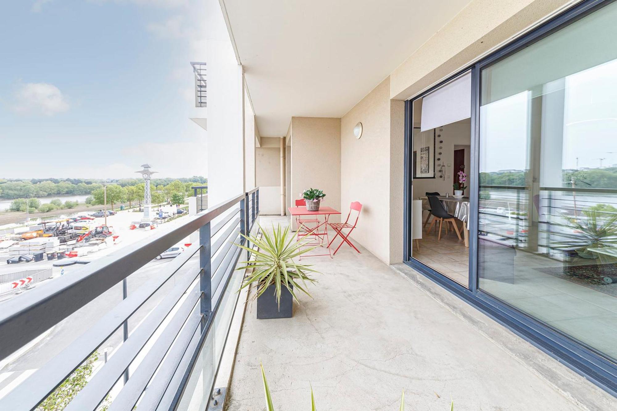 דירות אנז'ה L'Aragon Wifi Balcon Vue La Maine מראה חיצוני תמונה